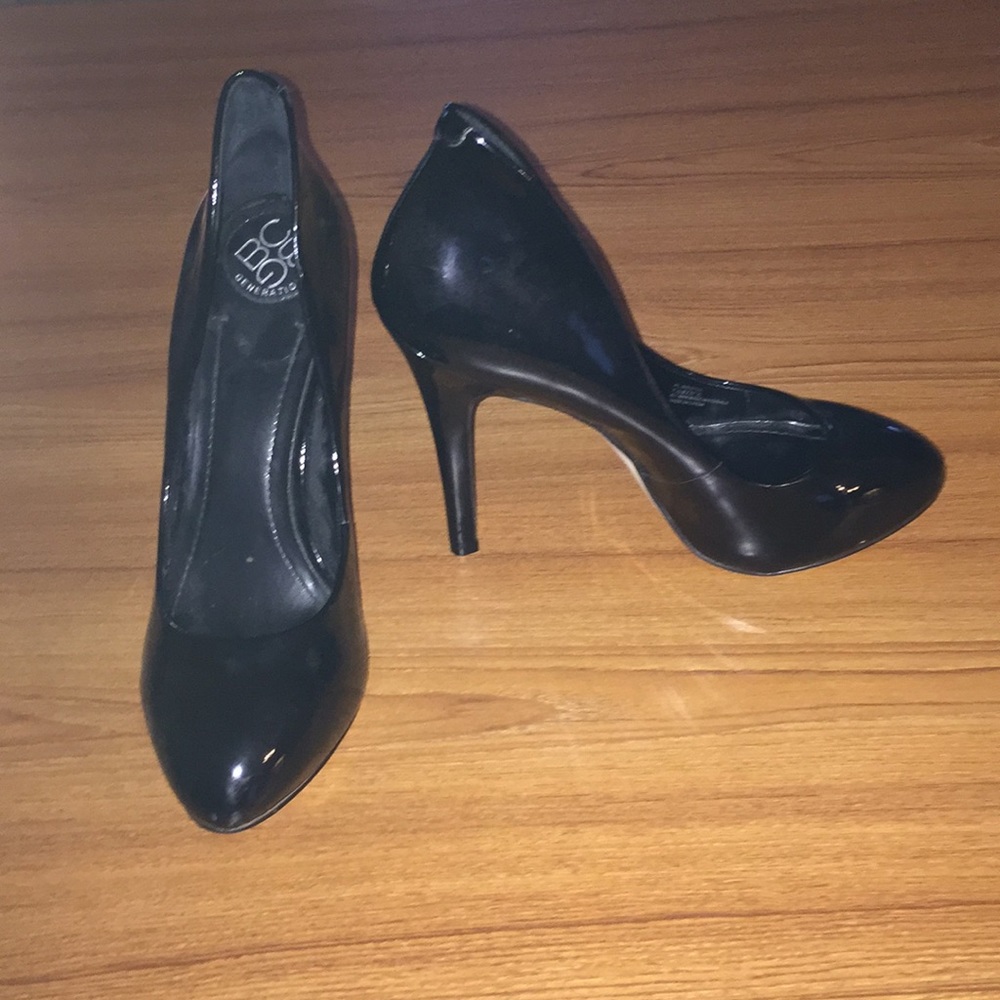 Black BCBG generation heels
